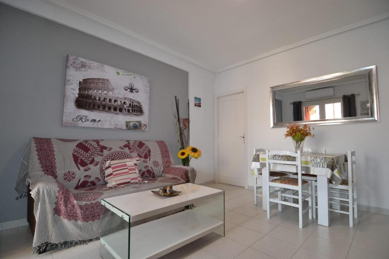 Home 3 Jc Torrevieja Eksteriør billede